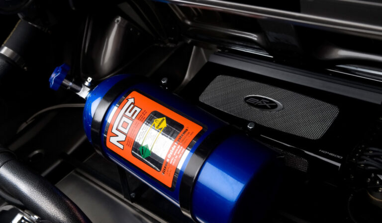 Наука смеха: что происходит в организме при вдыхании закиси азота