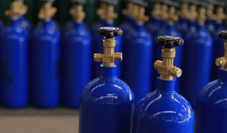 Причины использования закиси азота в баллонах для взбитых сливок